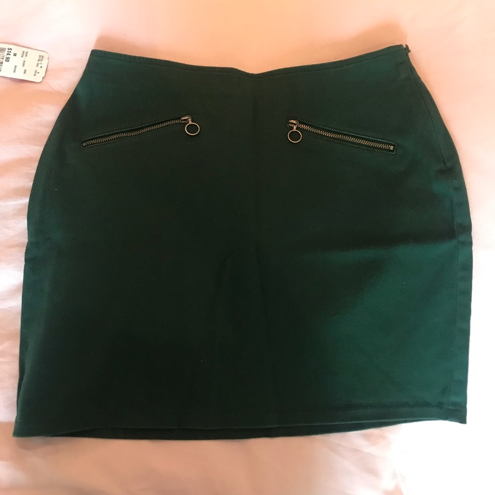 Forever 21 Zippered Mini Skirt